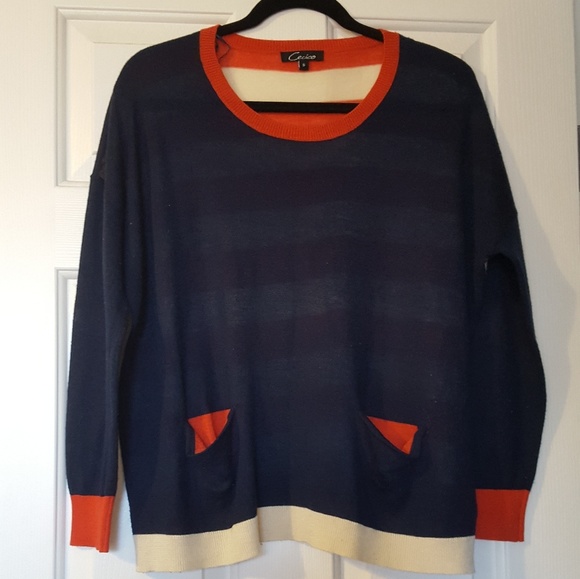 ☆2/$25☆ Sweatshirt - Picture 1 of 4